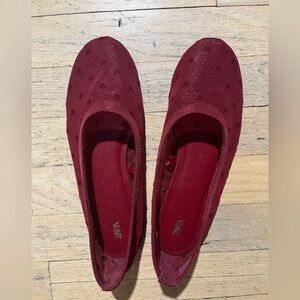 Zara Women's Burgundy Heart Slippers